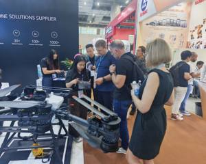 EFT X2300 100kg 중량물 운반 4축 농업용 UAV 스프레이 프레임 농업용 비료 드론 (중량물 탱크용) - Product Image 4