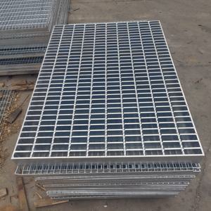 Rejilla de Acero Geill de 100 cm para Pasarelas, Techos, Puertas, Estantes Circulares, Alcantarillas, Balcones, Jardinería y Canaletas - Product Image 1