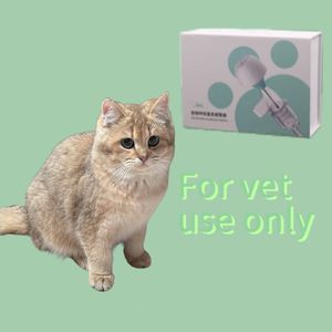 पशु अस्पताल डॉक्टर पशु चिकित्सा नैदानिक उपकरण निगरानी का उपयोग करते हैं - Product Image 4