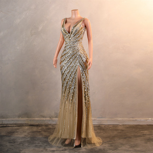 Abito <span class=keywords><strong>da</strong></span> sera <span class=keywords><strong>da</strong></span> donna lungo fino al pavimento, sexy, con scollo a V, schiena scoperta, in paillettes e pizzo <span class=keywords><strong>color</strong></span> <span class=keywords><strong>oro</strong></span>, per feste - Collezione 2025 - Grande Offerta - Product Image 4