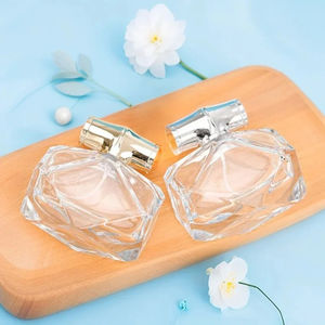 Fancy Unique forma cuadrada 30ml 50ml 80ml botella de Spray de vidrio de Perfume transparente con cubierta de crimpado - Product Image 5