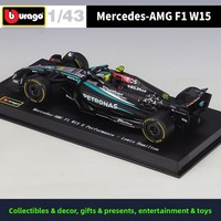 BBURAGO 1:43 2024 Modèle de voiture de course en métal moulé sous pression argenté avec vitrine en acrylique - Article de collection
