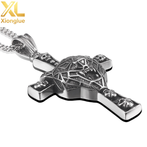 Collier classique pour homme en acier inoxydable avec pendentif crucifix visage de Jésus Christ - Product Image 2