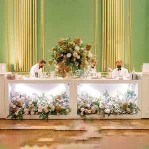 <span class=keywords><strong>Comptoir</strong></span> de <span class=keywords><strong>bar</strong></span> mobile personnalisé pour événements, <span class=keywords><strong>table</strong></span> à fleurs, tables de <span class=keywords><strong>bar</strong></span> pour réceptions de mariage avec roulettes pour décorations de mariage - Product Image 2