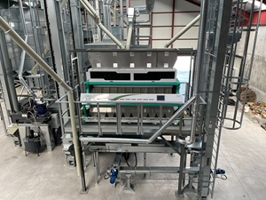 Fournisseur de trieuses optiques CCD, trieuse de couleur à haute efficacité pour le blé, trieuse de couleur polyvalente pour le blé, l'<span class=keywords><strong>orge</strong></span>, les graines de chanvre - Product Image 4