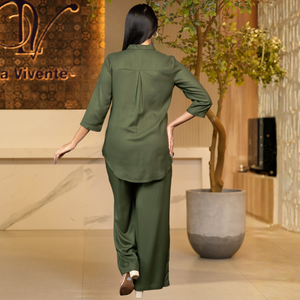 Conjunto de Pantalón y Camisa de Rayón Twill Verde Oliva, Transpirable, Duradero y de Lujo para Mujer, en Tendencia - Product Image 5
