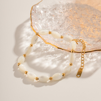 Bijoux d'été Bracelet de perles à breloques Bracelet de pierres de coquillage ovales blanches naturelles en acier inoxydable pour femmes