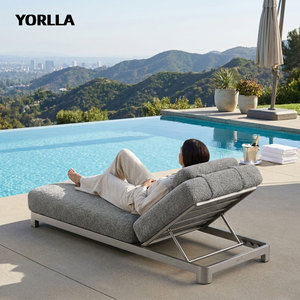 Tumbona de Lujo para Exteriores con Marco de Aluminio, <span class=keywords><strong>Cama</strong></span> Ajustable para Piscina con Cojín Grueso Texturizado para Resort - Product Image 1