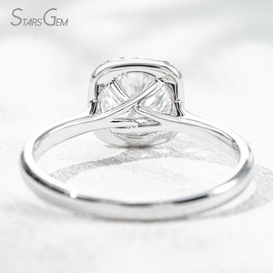 Anillo de Compromiso Halo Solitario de Oro Blanco de 18K con Diamante Cultivado en Laboratorio de Corte Brillante de 1.15ct de Starsgem, Color D Clásico - Product Image 4