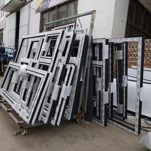 Fenêtre à battant moderne en aluminium de qualité supérieure avec ouverture horizontale et triple vitrage isolant pour une maison écoénergétique - Product Image 6