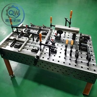 Plateforme de soudage flexible 3D sur mesure, table de travail en acier nitrué série D16/D28 pour le positionnement de soudage industriel