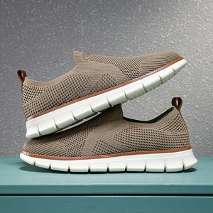 Taglia grande 39-48 Sneakers sportive Casual da <span class=keywords><strong>uomo</strong></span> Slip-On leggere kaki <span class=keywords><strong>blu</strong></span> nero bianco morbido EVA scarpe da passeggio primavera estate - Product Image 3