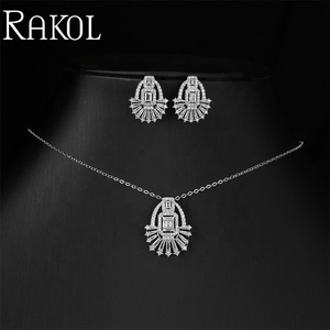 RAKOL SP3506 lindo en forma de pie Zirconia flor diseño colgante collar mujer joyería conjunto - Product Image 2