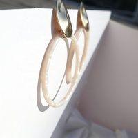 Boucles d'oreilles pendantes de luxe unisexe de haute qualité, en acrylique et laiton, par le fabricant, vente en gros, ensembles de bijoux de mode