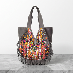 Sac à main pour femme KAMARVY, style ethnique Banjara, sac à bandoulière en cuir véritable brodé traditionnel indien, tissu recyclé en coton - Product Image 5