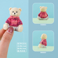 Figurine d'ours en résine mignonne et durable, texture pull, ornement tendance pour la maison, le bureau ou le tableau de bord de voiture, cadeau à la mode, vente en gros