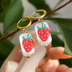 Pendientes Colgantes de Fresa, Chapados en Oro, Acero Inoxidable 316L, Joyería de Moda Sostenible y Resistente - Product Image 3