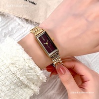 Montre rectangulaire dorée pour femme, boîtier long, bracelet en acier inoxydable, montre-bracelet élégante à quartz