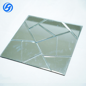Mosaïque <span class=keywords><strong>de</strong></span> verre cristal carré en parquet <span class=keywords><strong>de</strong></span> style chinois moderne <span class=keywords><strong>de</strong></span> 4mm pour les projets <span class=keywords><strong>de</strong></span> décoration murale et intérieure <span class=keywords><strong>de</strong></span> la piscine <span class=keywords><strong>de</strong></span> l'hôtel Déco élégante - Product Image 1
