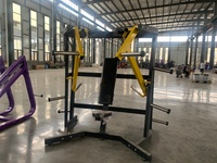 Estación de Press de Pecho Ancho Biomecánica de Acero con Brazos Independientes para un Entrenamiento Equilibrado de Pectorales y Espalda, Enfocada en la Seguridad