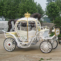 Recommander 4 roues véhicule royal cheval dessiné chariot fait à la main de style citrouille chariot pour la fête de mariage