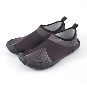 Nouvelles chaussures aquatiques en gros 2025, séchage rapide, antidérapantes, bon marché, pour la natation en plein air, la plage, les sports nautiques, la marche en amont, pour hommes et femmes - Product Image 2
