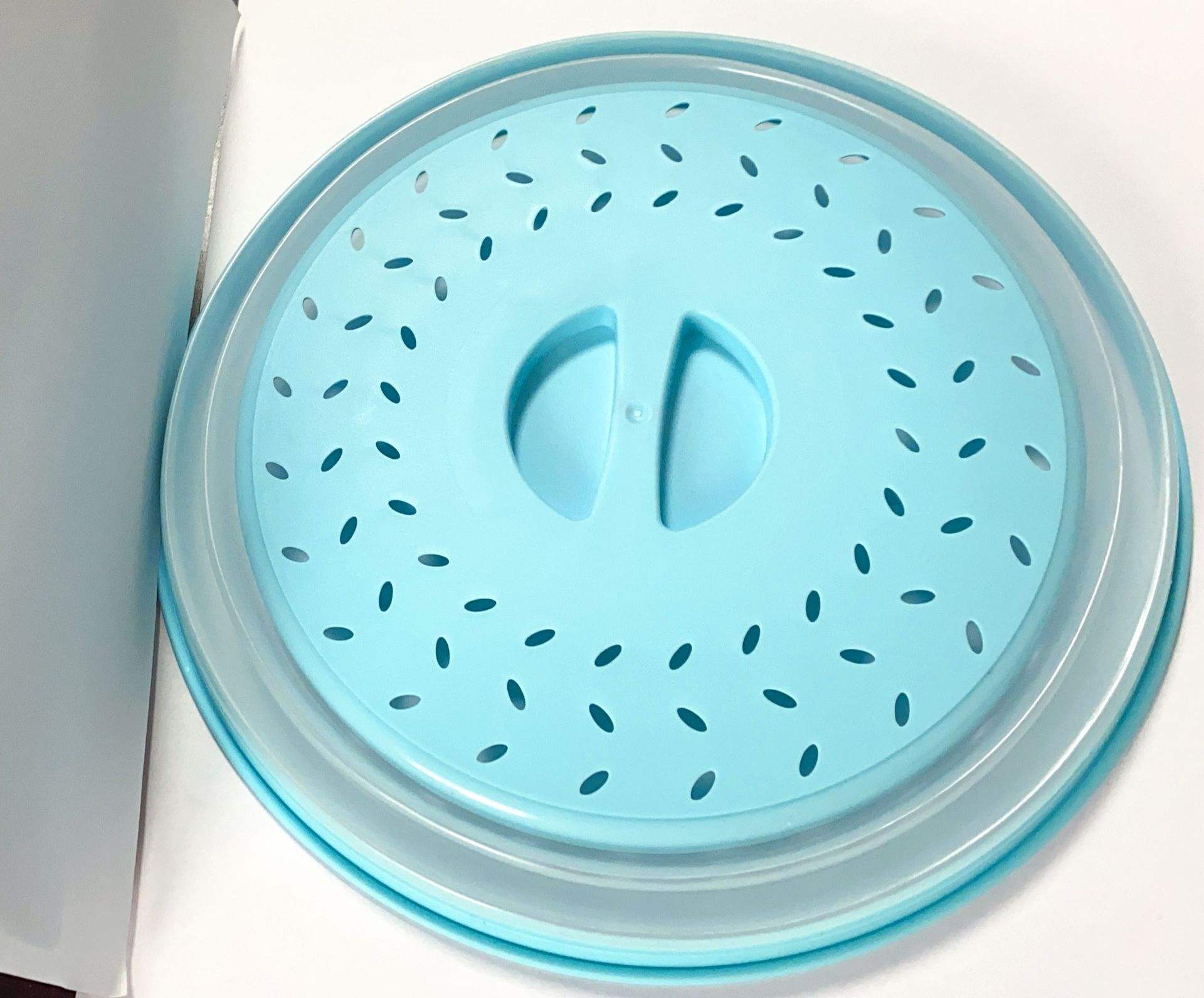 สีฟ้าอมเขียว