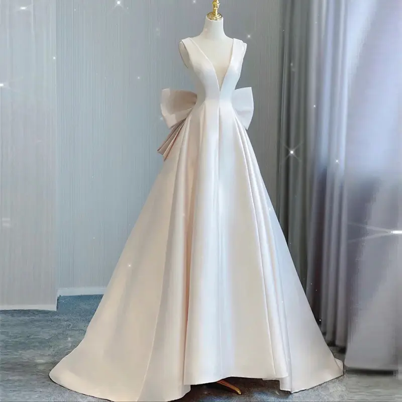 Gaun pengantin Satin gaya 8879, gaun pesta pernikahan luar ruangan leher V ramping dengan pita kupu-kupu