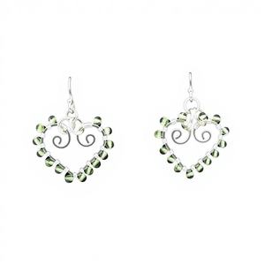 Pendientes colgantes de peridoto en forma de corazón de 0,7 pulgadas. X 0.9 pulgadas Joyería Fina y Elegante - Product Image 1