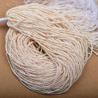Vente en gros de petites perles plates de 1,8 à 2 mm, chaîne de clavicule, bijoux pour femmes, perles naturelles, perles d'eau douce, mini perles d'eau douce