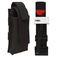 Kit de premiers secours IFAK personnalisé avec logo, comprenant un bandage compressif, une pince thoracique ventilée, un garrot, des ciseaux de traumatologie et un étui noir.