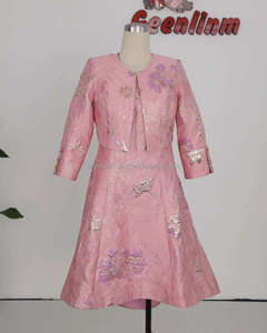 Robe élégante pour femmes grandes tailles, deux pièces, de haute qualité, idéale pour l'église - Product Image 6