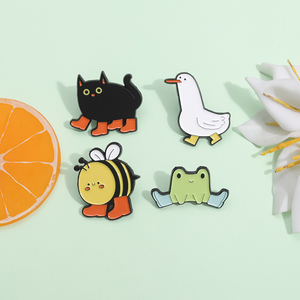 Pin Enamel hewan kartun sesuai pesanan landak katak kelinci anjing bebek bros kerah Lapel lencana hadiah perhiasan grosir - Product Image 2