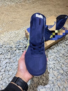 Vendita Diretta dalla Fabbrica di Scarpe da Wrestling Alte Antiscivolo Adatte per Allenamento di Boxe e Sollevamento Pesi Indoor - Product Image 3