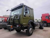 Высокопроизводительный грузовой автомобиль Sinotruk Howo 4x4 (шасси) из Китая, 290 л.с., 1000-1500 Нм, грузоподъемность 11-20 т, в продаже