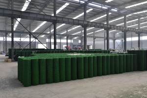 1x1 <span class=keywords><strong>2x3</strong></span> 2x4 4 इंच pvc लेपित कम कार्बन स्टील वायर मेष रोल कस्टम वेल्डेड वायर मेष चिकन पिंजरे निर्माण बाड़ लगाने के लिए - Product Image 4