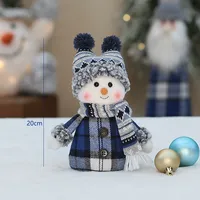 Poupée en peluche bonhomme de neige de Noël série bleue, décoration de table hivernale mignonne, cadeau de Noël parfait pour la maison, le bureau et la décoration des fêtes