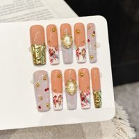 Faux ongles à presser en acrylique pour femme, style victorien vintage, avec motif Cupidon en relief doré 3D, perles dorées, forme cercueil, longs, pour salon de manucure et SPA