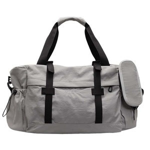 กระเป๋าเดินทางแบบถือ Unisex Oxford Nylon Duffel ขนาด 36-55 ลิตร ปิดด้วยซิป มีช่องใส่รองเท้า สีดำ กระเป๋าเดินทางสุดสัปดาห์ ทนทาน - Product Image 2