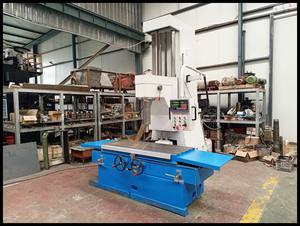 آلة طحن مثقب أسطوانية فولاذية عالية الدقة ، مورد أداة حفار ومخرطة لكتل المحرك - Product Image 4