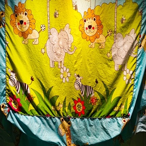 China Factory <strong>Wholesale</strong> Used Bedsheet a Grade Bedcover <strong>Second</strong> <strong>Hand</strong> <strong>Bed</strong> <strong>Sheet</strong> in Bale - Product Image 2