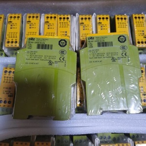 Pilz Pze X4V 3/24Vdc 4n/o Safety <b>Relay</b> 774581 774580 774582 - Product Image 3