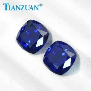 Garnet d'yttrium-aluminium de forme coussin de couleur <span class=keywords><strong>bleu</strong></span> royal cultivé en laboratoire avec des inclusions, pierres précieuses en vrac - Product Image 1