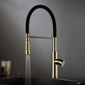Robinet de cuisine en laiton doré de luxe |   Robinet mélangeur chaud/froid à bec rotatif à ressort monotrou pour usage hôtelier (vente en gros) - Product Image 1