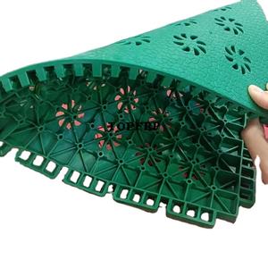 Carreaux de sol sportifs polyvalents en TPE à emboîtement - Product Image 3