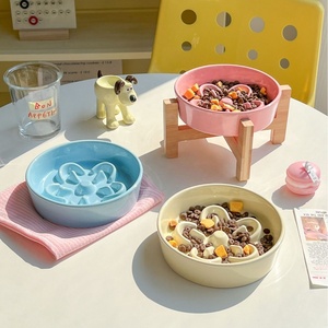 <span class=keywords><strong>Gamelle</strong></span> Écologique en Céramique Élégante à Alimentation Lente, Design Pétale 3D Anti-Étouffement pour Chien et <span class=keywords><strong>Chat</strong></span>, sur <span class=keywords><strong>Support</strong></span> en <span class=keywords><strong>Bois</strong></span> Surélevé, Étanche et Saine - Product Image 2