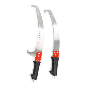Serrucho de Acero Inoxidable con Gancho Simple/Doble, Sierra Manual para Podar Jardines, Mango de Goma Rojo y Negro, Herramienta para Cortar Ramas - Product Image 1