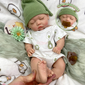 Muñeca Reborn <span class=keywords><strong>de</strong></span> Silicona con Rostro Regordete, Tacto <span class=keywords><strong>de</strong></span> Piel Suave, Muñeca Recién Nacida <span class=keywords><strong>de</strong></span> 18 Pulgadas - Product Image 1