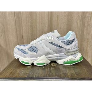 รองเท้าผ้าใบกีฬาวิ่งเทรนด์รองเท้าเดินระบายอากาศสำหรับฤดูหนาว - Product Image 1