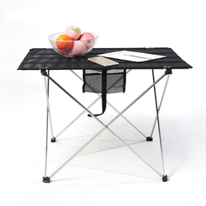 <span class=keywords><strong>Table</strong></span> <span class=keywords><strong>de</strong></span> camping pliable d'extérieur compacte avec sac <span class=keywords><strong>de</strong></span> transport, cadre métallique rouge, idéale pour les pique-niques, les barbecues, les festivals et la randonnée - Product Image 3
